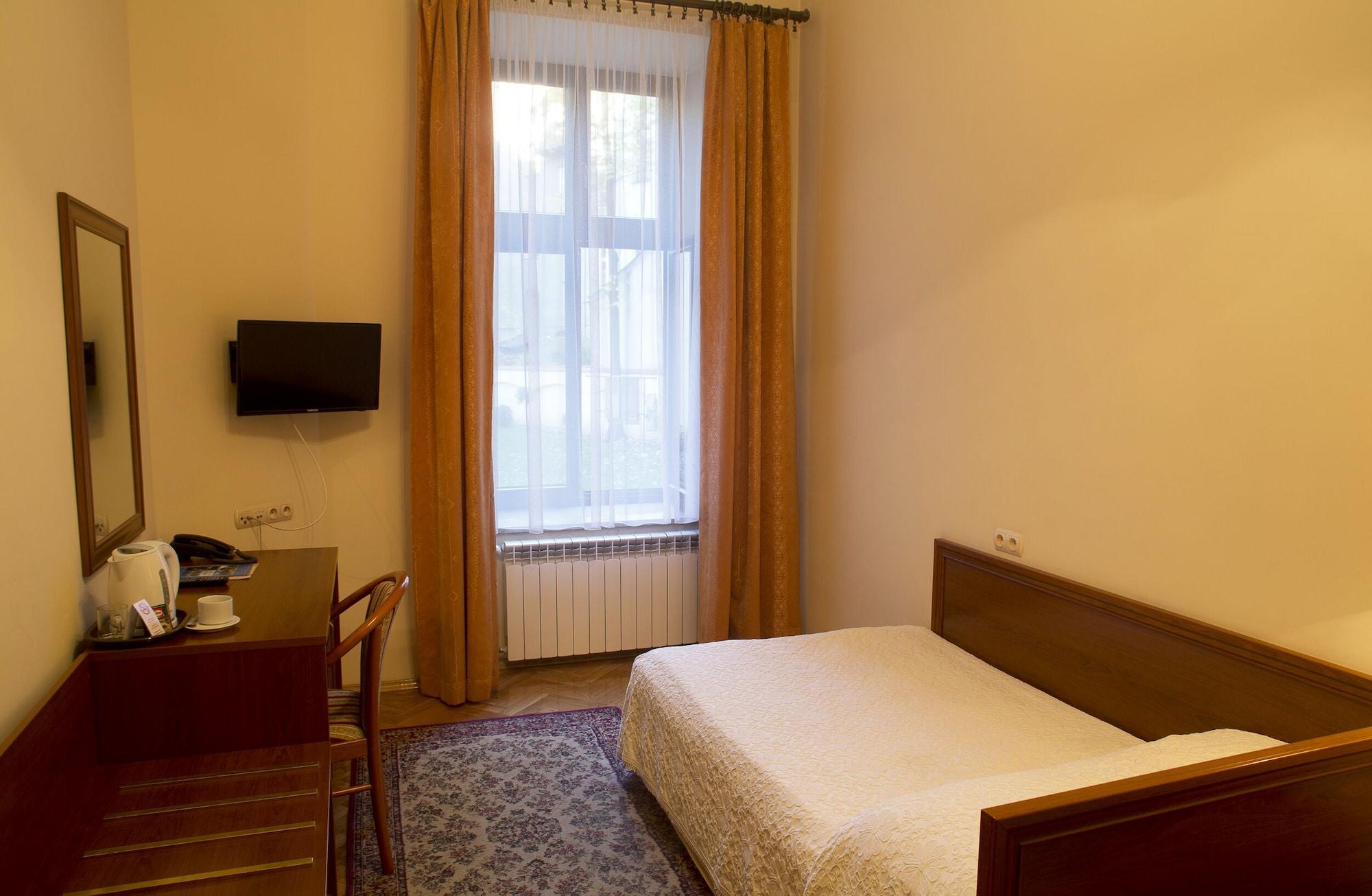 Aparthotel Basztowa Cracovia Esterno foto
