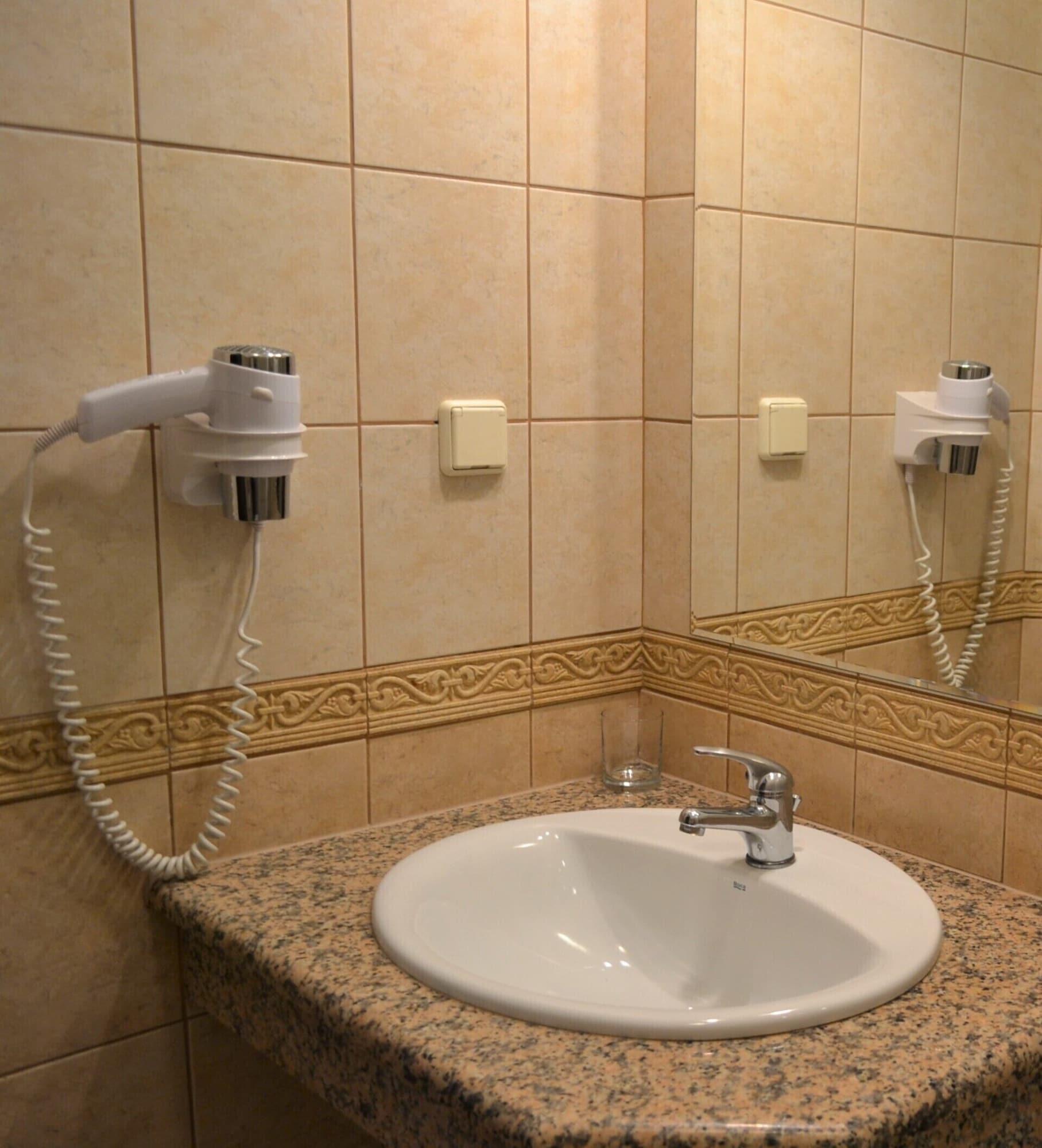 Aparthotel Basztowa Cracovia Esterno foto